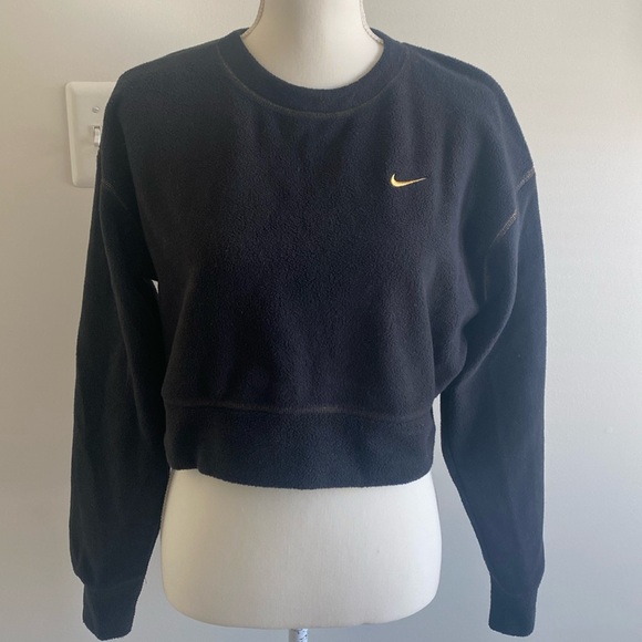 Nike size small crop crew neck. Excellent used condition. - Picture 1 of 4